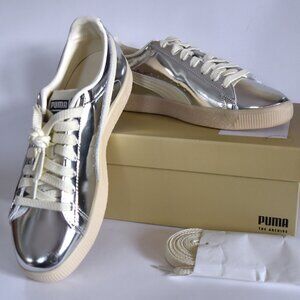 New and never worn PUMA CLYDE SILVER Sneakers - Ex Condition - Men's US 11.5